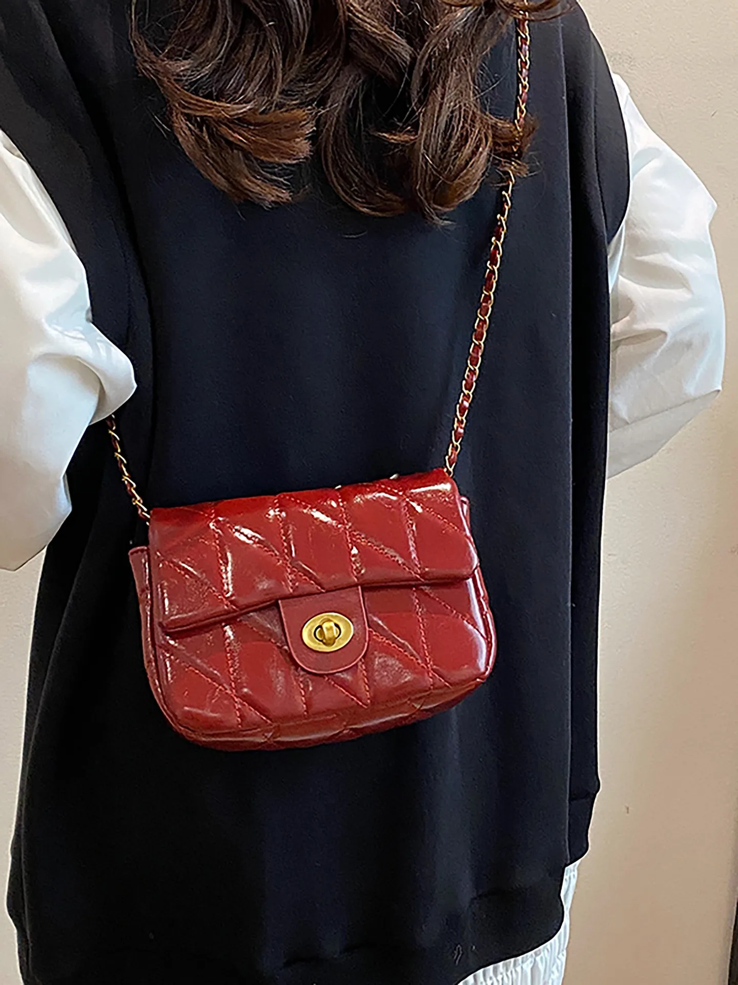 Plaid Shell Crossbody Bag | Savana | Bestsellers