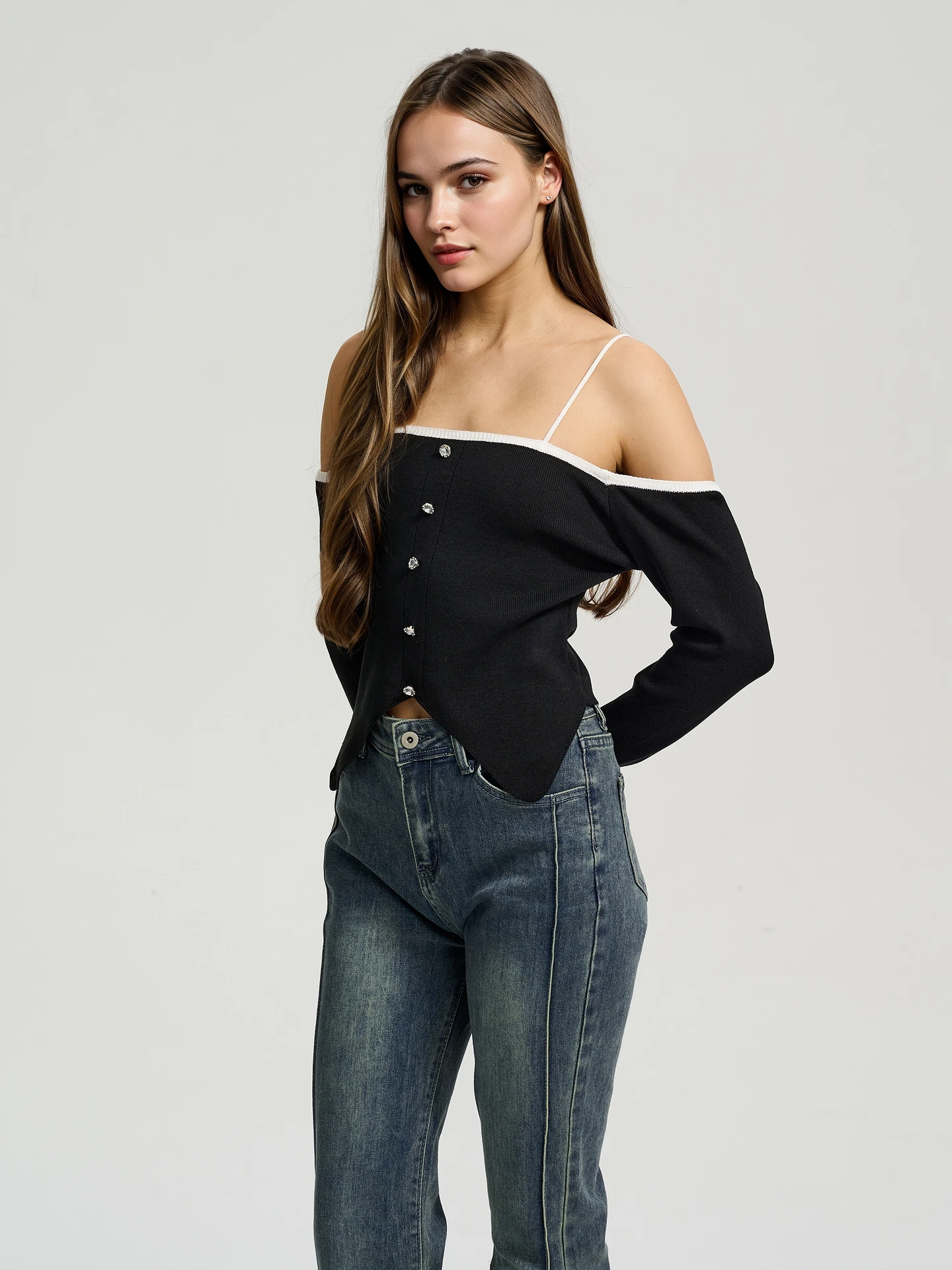 andwang Off shoulder over knit black
