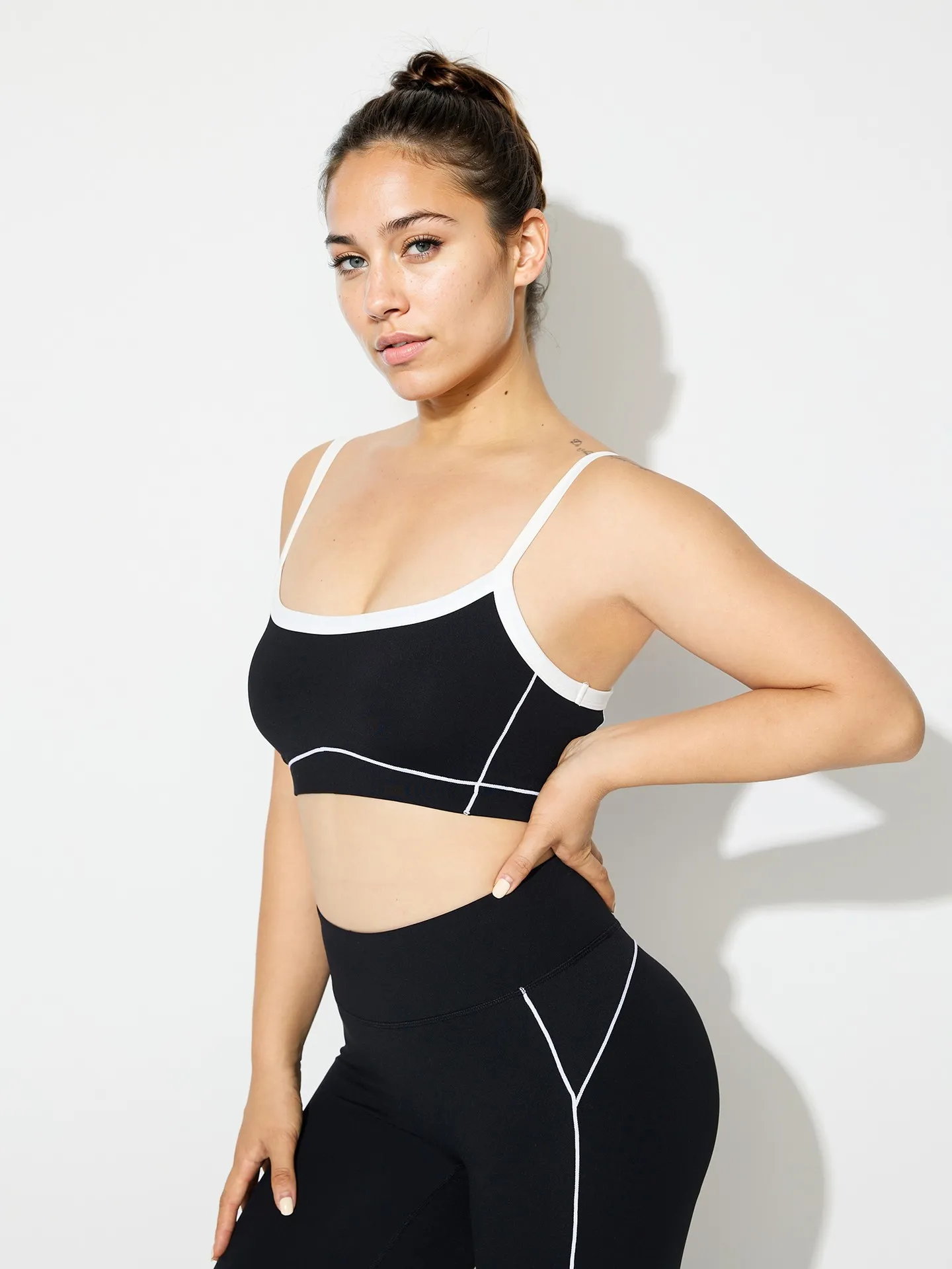 Color Block Sports Bra Savana Bestsellers