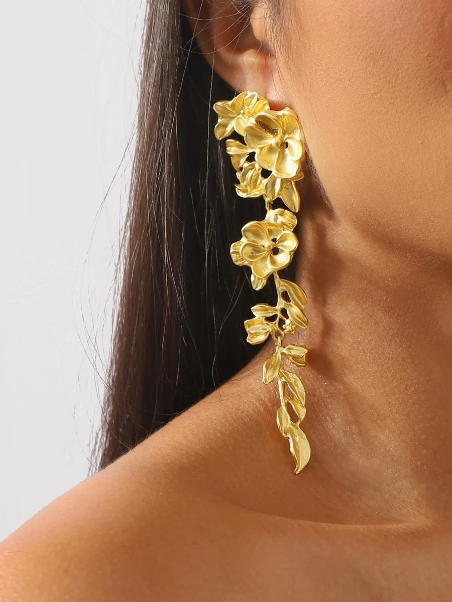 Fashion earrings for mom