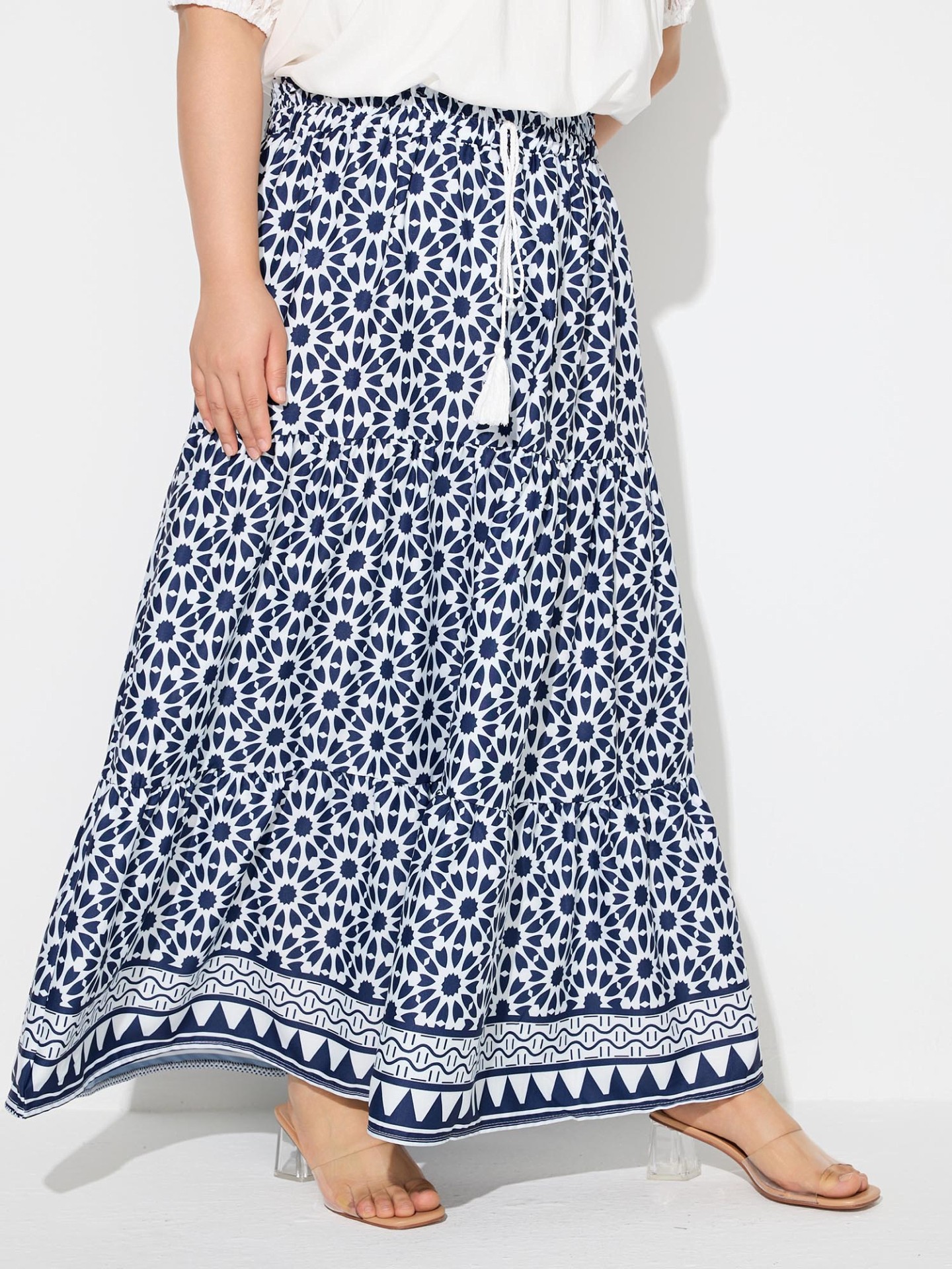 Black-White Plus Size Printed A-Line Skirt